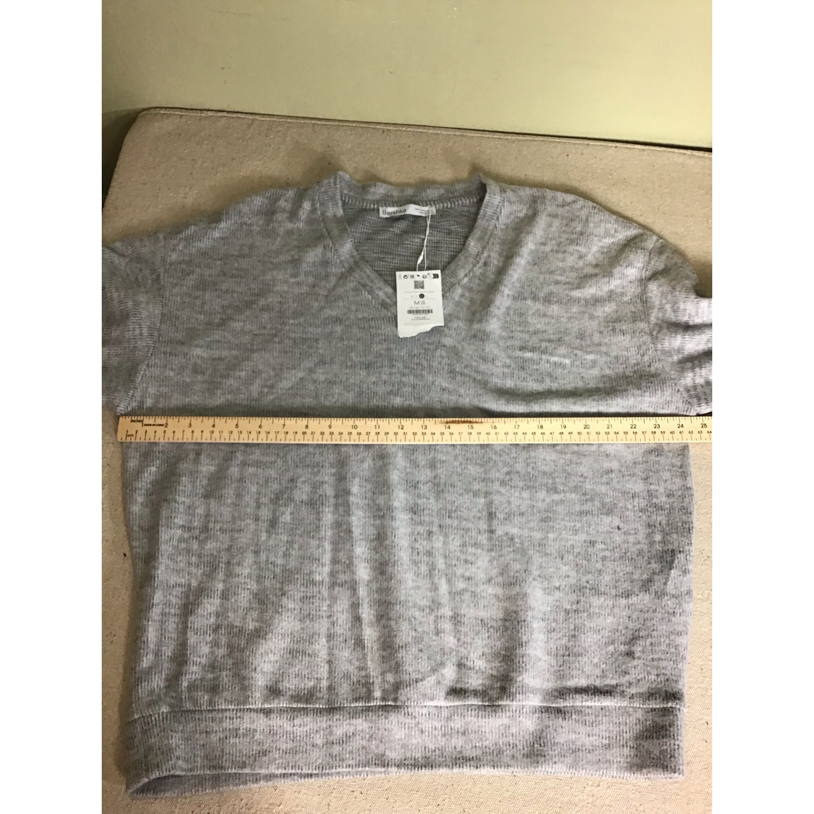 Bershka V-Neck Oversized Sweater Sz. Med Light Gray Nwt Comfy Oversized Fit — image 8 of 8